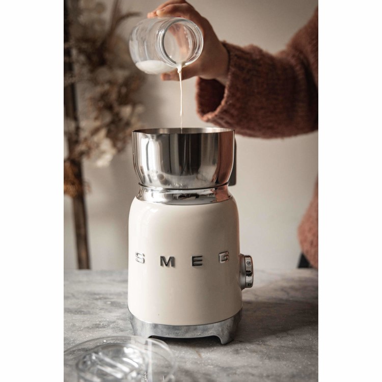 Smeg MFF11CRUK Induction Milk Frother – Hot & Cold Foam Large Capacity - Cream