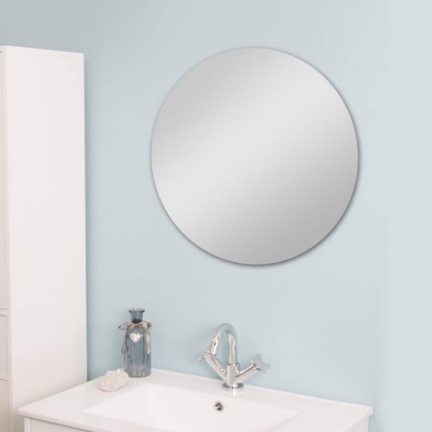 Round Hang N Lock Bathroom Mirror 600mm - Croydex
