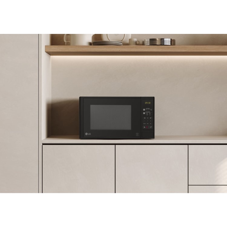 LG MS2042D 20L 700W Solo Microwave Oven – EasyClean LED Display & Defrost