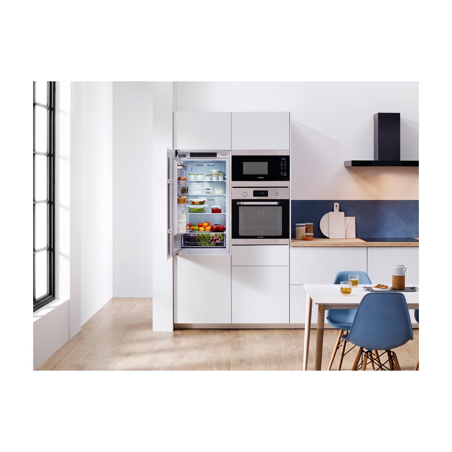 Samsung MS22M8074AT 22L BuiltIn Standard Microwave Stainless Steel