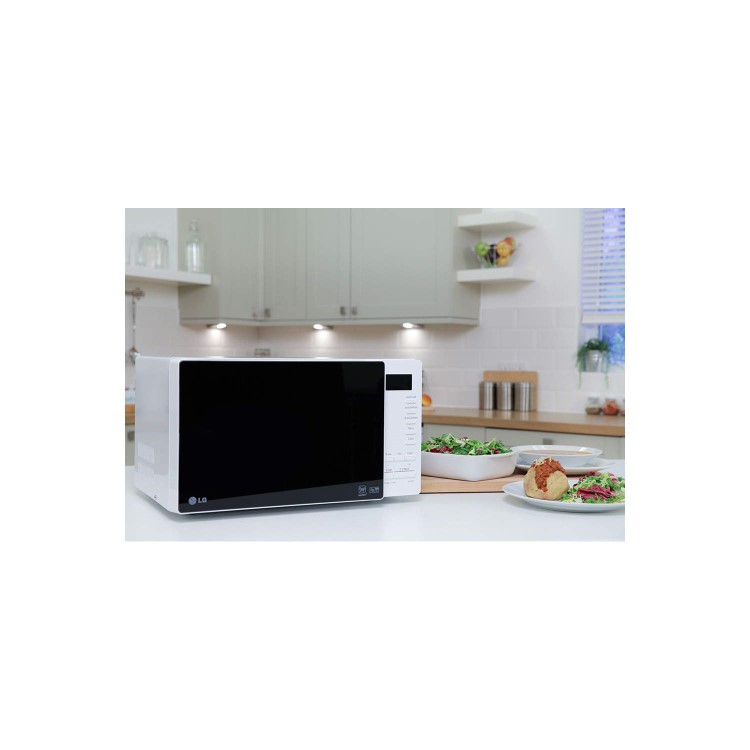 LG MS2354JAS 23 Litre 800 Watt Freestanding Microwave Oven White