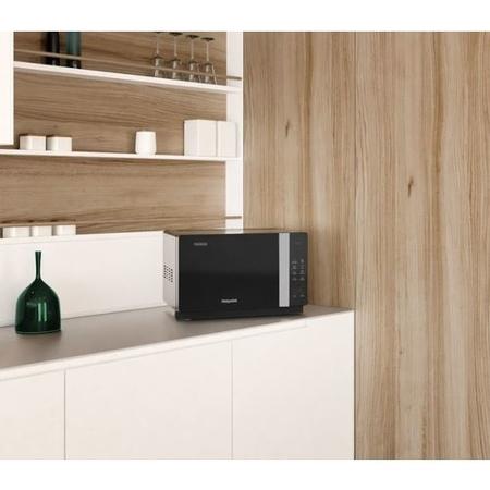 Hotpoint Xtraspace Flatbed 20L Microwave Oven With Grill - Black