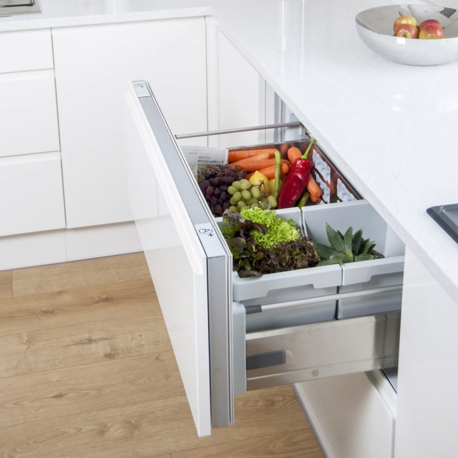 HOTPOINT NCD191I 150 Litre Integrated Under Counter Fridge Drawers A+