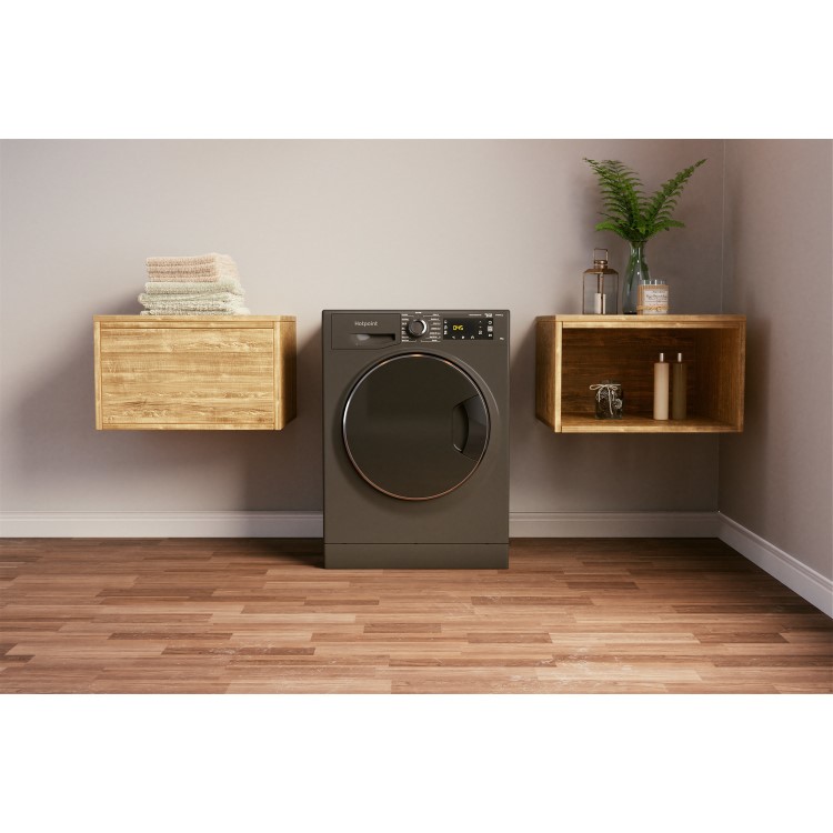 Hotpoint ActiveCare 10kg 1600rpm Freestanding Washing Machine - Black
