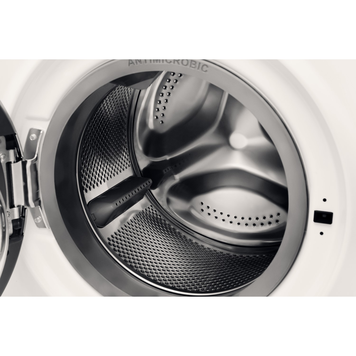 Hotpoint ActiveCare NM11946WCA Ultra Efficient 9kg 1400rpm Freestanding Washing Machine White 