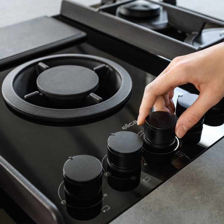 Elica NikolaTesla Flame 88cm Gas Venting Hob with Built-In Extractor Fan - Black