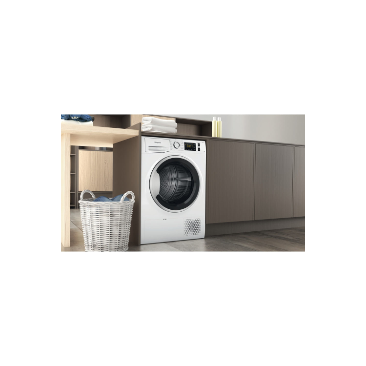 Refurbished Hotpoint NTM1192UK Crease Care Freetstanding Heat Pump 9KG Tumble Dryer White