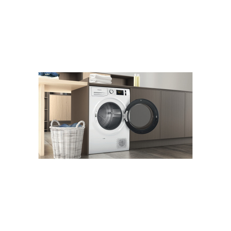 Refurbished Hotpoint NTM1192UK Crease Care Freetstanding Heat Pump 9KG Tumble Dryer White