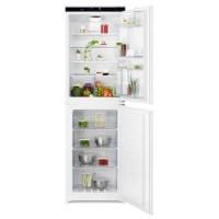 AEG 239 Litre 50/50 Integrated Fridge Freezer  AEG 239 Litre 50/50 Integrated Fridge Freezer