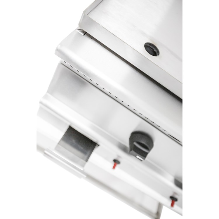 Parry PGG6 Natural Gas Countertop Griddle. 600mm Wide. 2 Burners Dual Zone Control. Made In Britain. 2 Years Full Manufacturers warranty