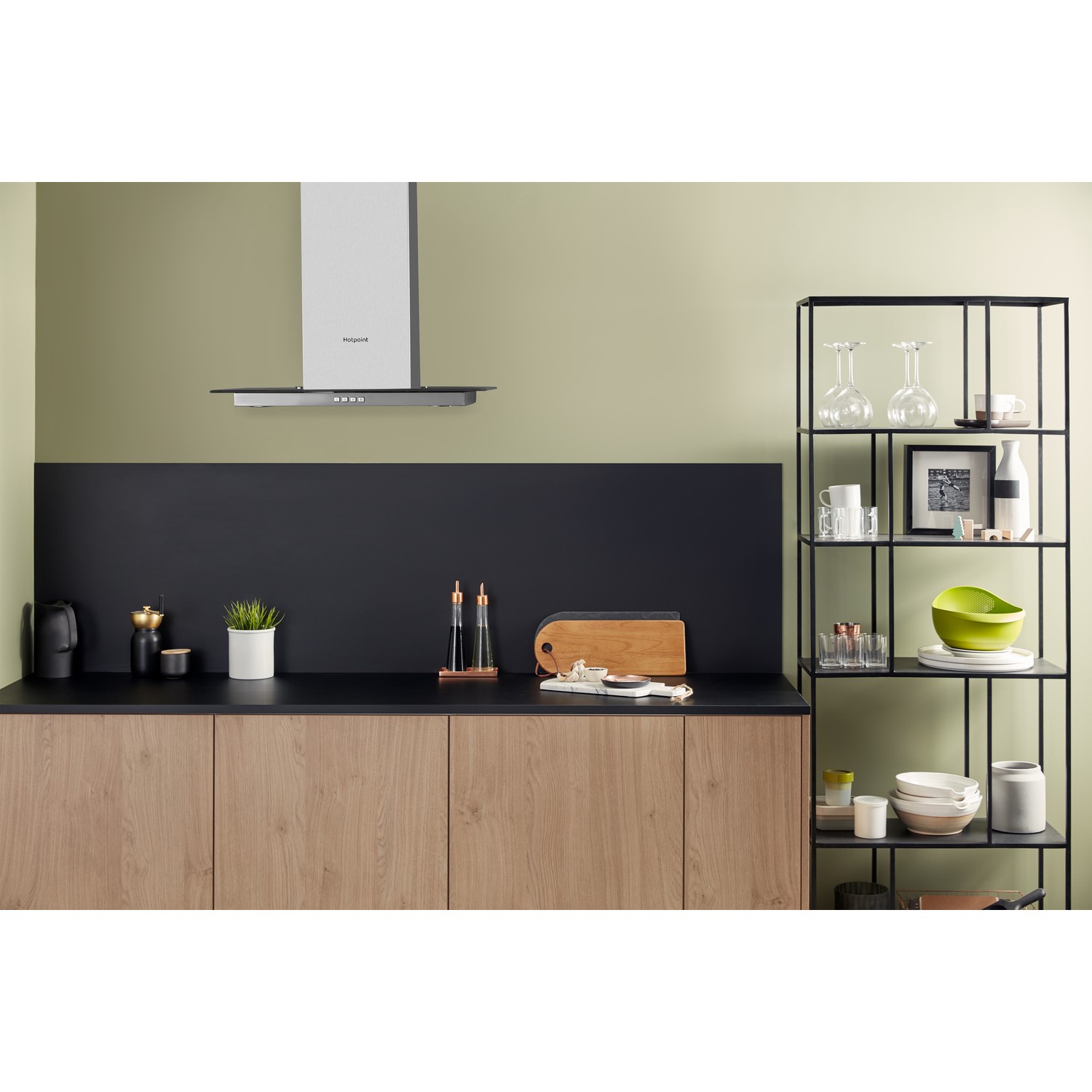 Hotpoint PHFG64FLMX 60cm Chimney Cooker Hood With Flat Hotpoint PHFG64FLMX 60cm Chimney Cooker Hood With Flat