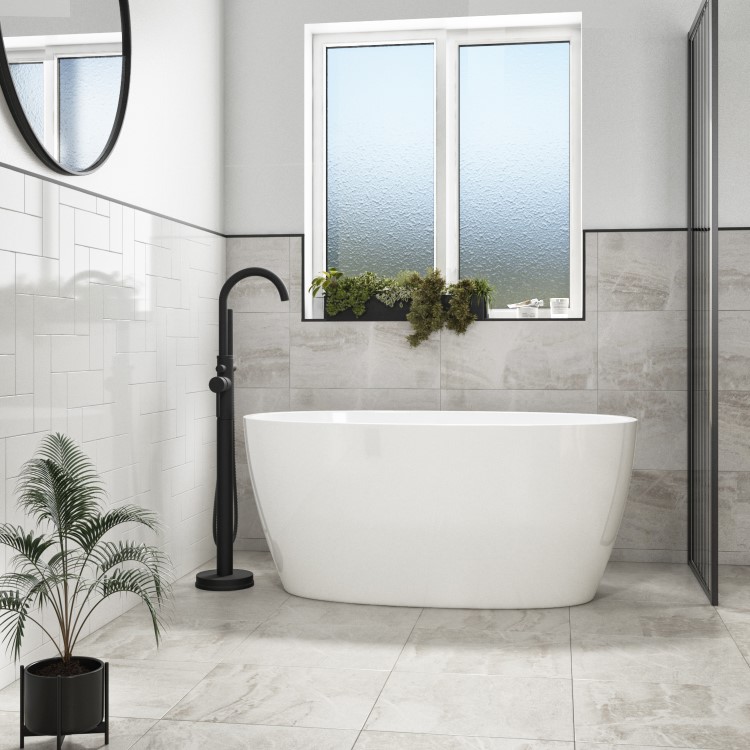 ONLY OPENED - Small Freestanding Double Ended Bath 1300 x 700mm - Pico
