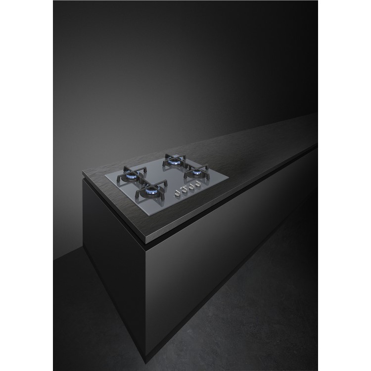 Smeg Cucina 60cm Gas on Glass 4 Burner Gas Hob - Silver Mirrored Glass