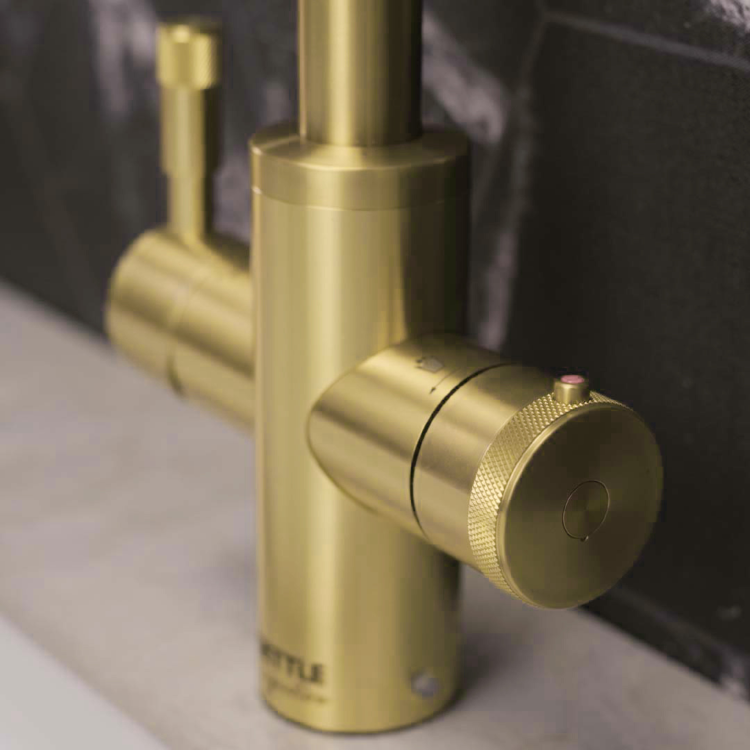 QETTLE Signature Modern 4 in 1 Instant Boiling Water Tap 4 Litre - Brass Round Spout