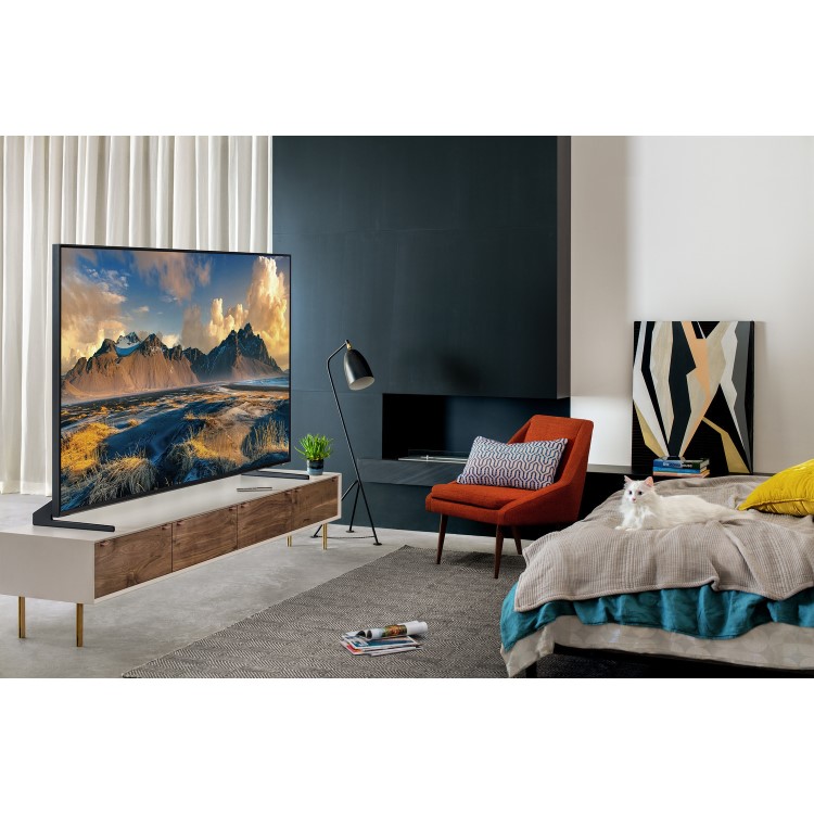 GRADE A1 - Samsung QE65Q900R 65" QLED 8K HDR Smart TV