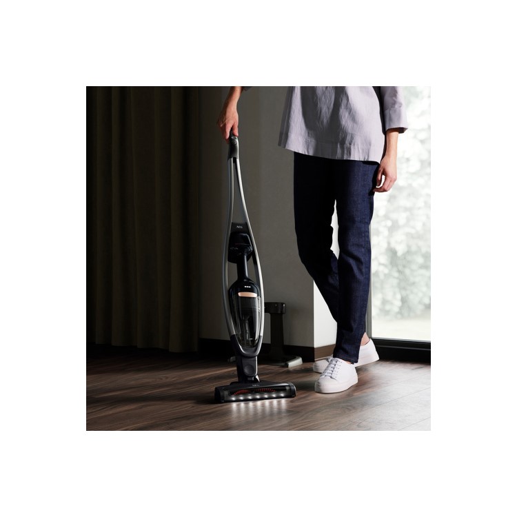 AEG QX9 2-in-1 Lightweight Cordless Stick/Handheld Vacuum
