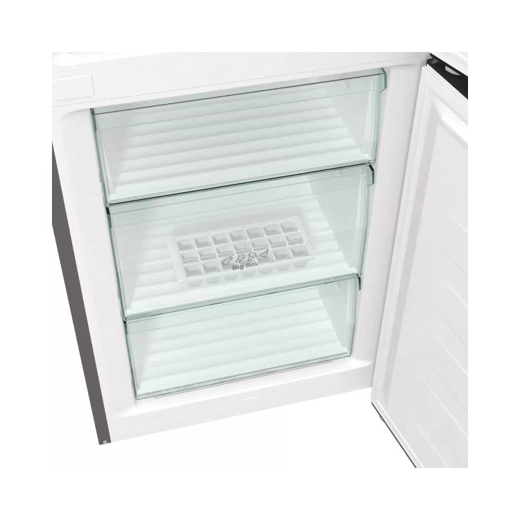 Refurbished Hisense RB388N4BC10UK Freestanding 302 Litre 60/40 Frost Free Fridge Freezer Stainless Steel