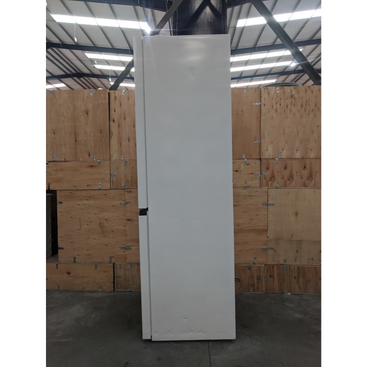 Refurbished Hisense RB388N4BW10UK Freestanding 302 Litre 60/40 Fridge Freezer