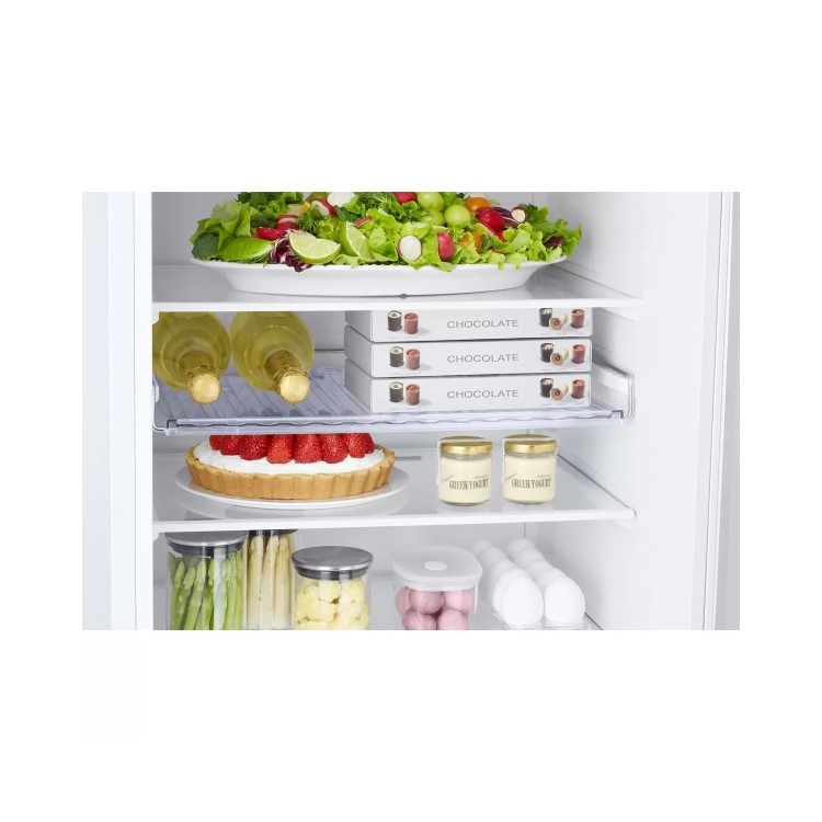 Refurbished Samsung Series 5 RB38T602EWW/EU Freestanding 390 Litre 70/30 Frost Free Fridge Freezer White