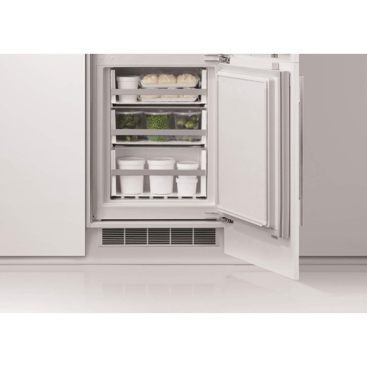 Fisher & Paykel 26035 Frost Free Smart Zone Integrated Fridge Freezer