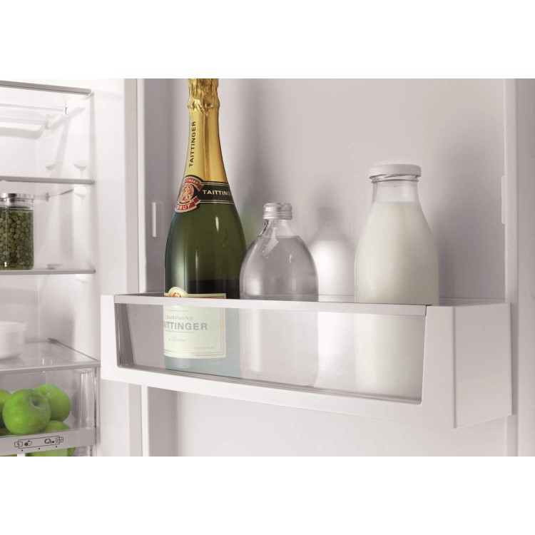 Fisher & Paykel 26035 Frost Free Smart Zone Integrated Fridge Freezer
