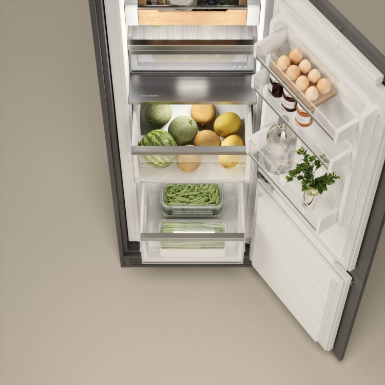 ASKO 242 Litre 60/40 Integrated Fridge Freezer