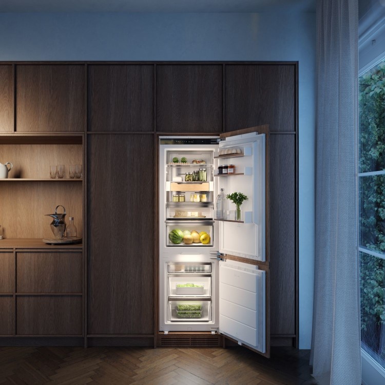 ASKO 242 Litre 60/40 Integrated Fridge Freezer