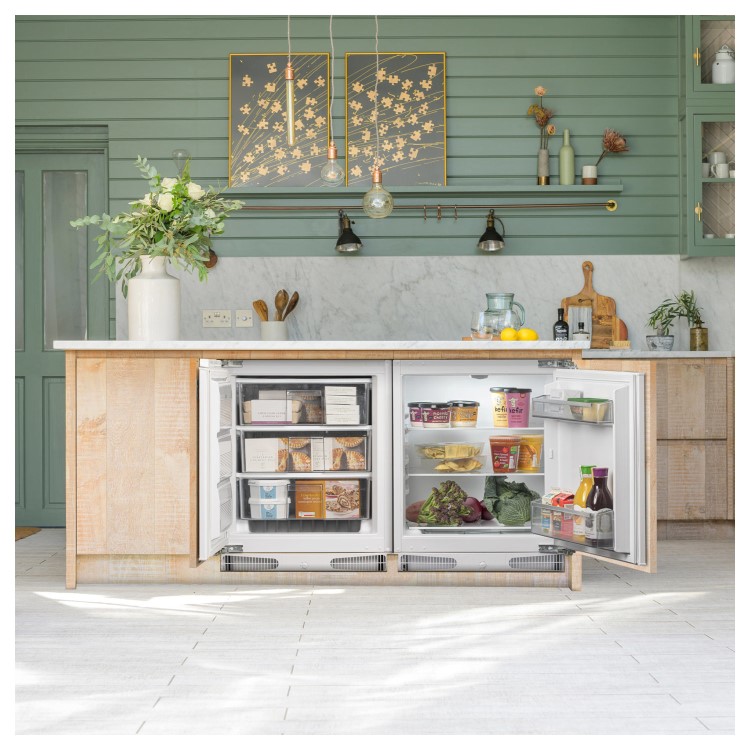 Refurbished Caple RBL5 Integrated 134 Litre Under Counter Larder Fridge