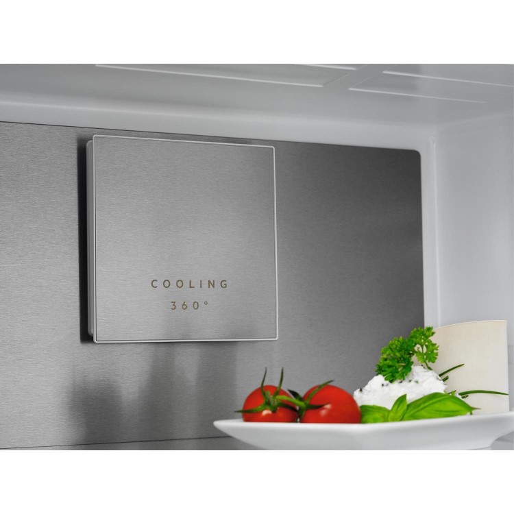 AEG 7000 Series 331 Litre 60/40 Litre Freestanding Fridge Freezer - Stainless Steel Doors