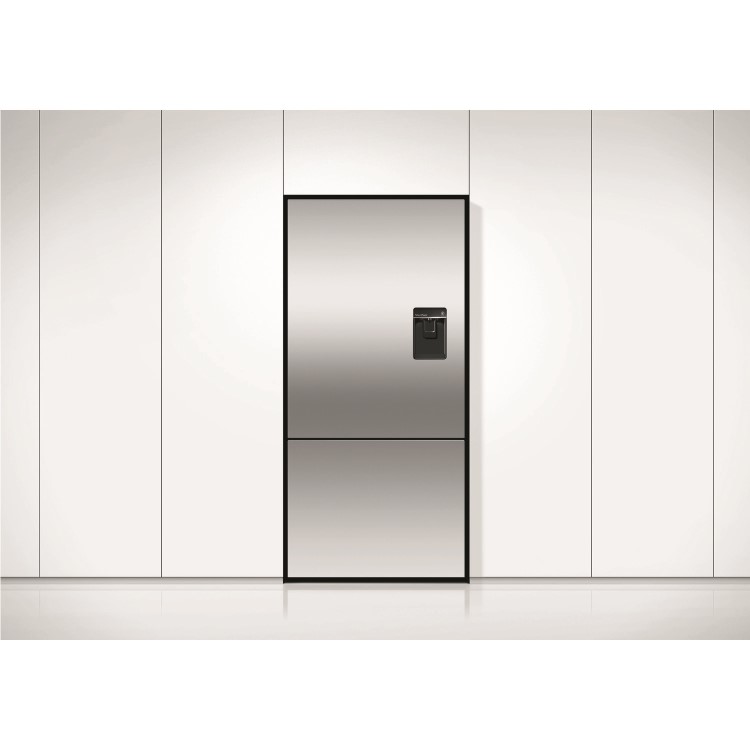 Fisher & Paykel RF522BRPUX6 25233 - 79cm Wide Right Hand Hinge Handleless Freestanding Fridge Freezer  With And Water Stainless Steel