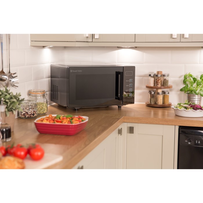 Russell Hobbs RHEM2301B 23L 800W Freestanding Flatbed Microwave Black