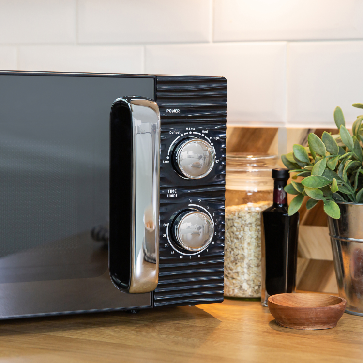 Russell Hobbs Inspire 17L Microwave - Black