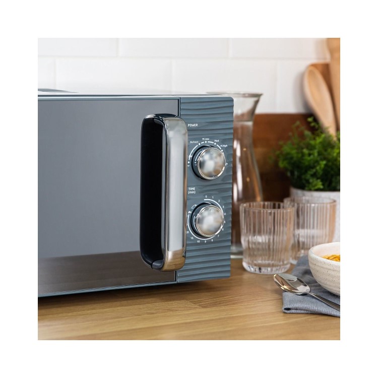 Refurbished Russell Hobbs Inspire RHM1731G 17L 700W Solo Microwave Oven Grey