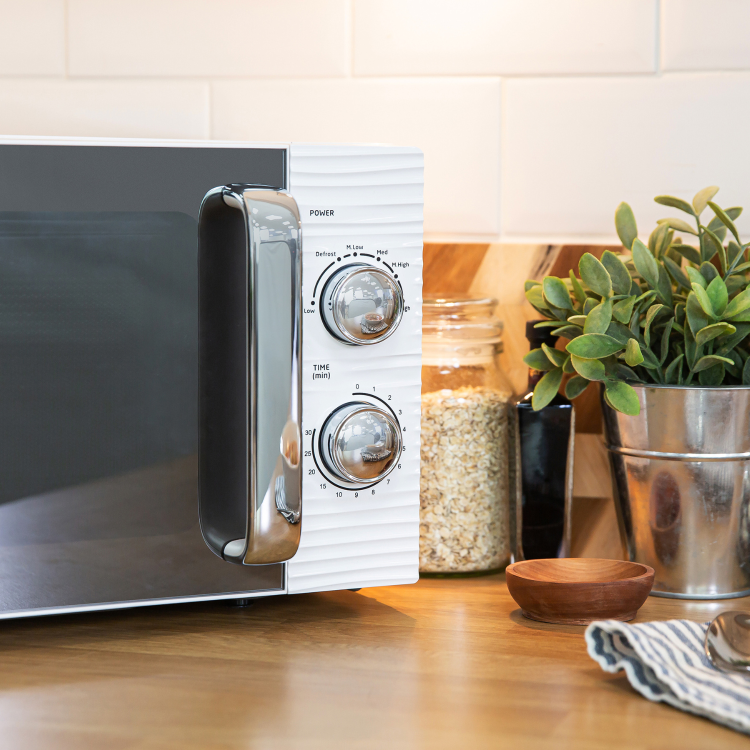 Russell Hobbs Inspire 17L Microwave Oven - White