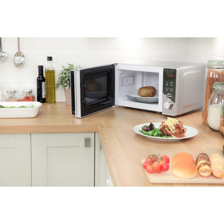 GRADE A1 - Russell Hobbs RHM2076S 20 Litre Digital Freestanding Microwave Silver