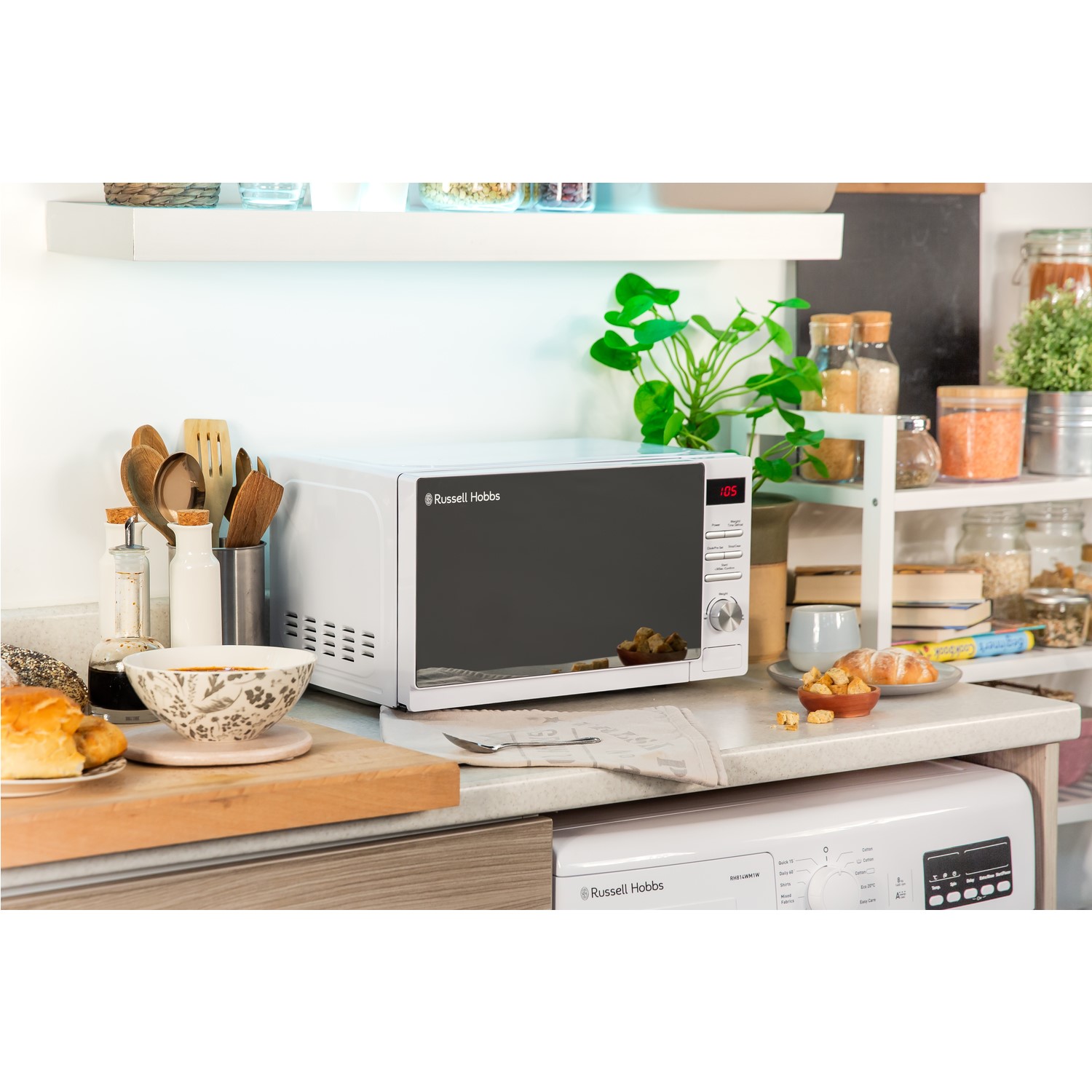 Russell Hobbs RHM2079A 20L Digital 800w Solo Microwave White 