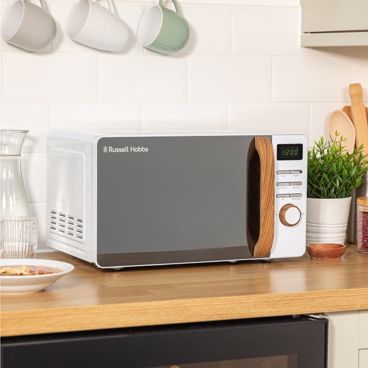 GRADE A2 - Russell Hobbs RHMD714 Scandi 17L Digital Microwave - White