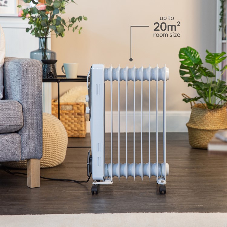 Russell Hobbs 2KW 9 fin  Oil Filled Radiator with 3  Heat Setting and Thermostatic Controls