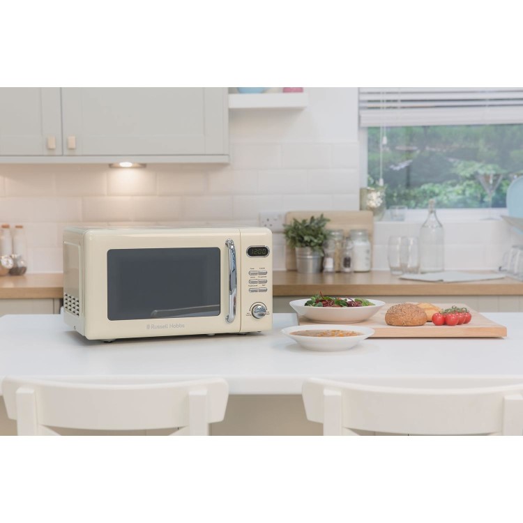 Russell Hobbs RHRETMD806C Retro 17 Litre 800 Watt Digital Freestanding Microwave - Cream