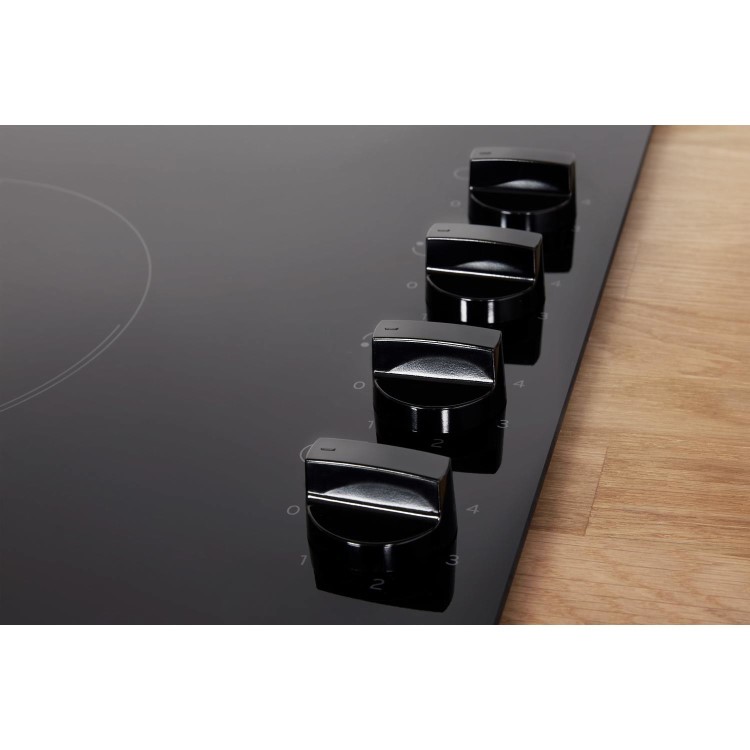 Refurbished Indesit RI860C 58cm 4 Zone Knob Control Ceramic Hob