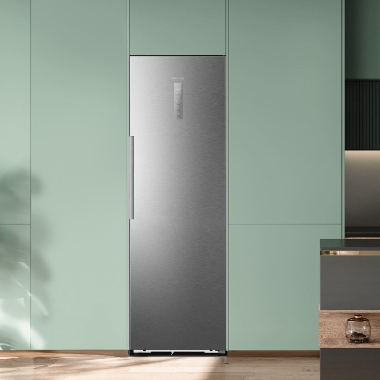 Hotpoint KitchenFit 372 Litre Tall Freestanding Larder Fridge - Silver
