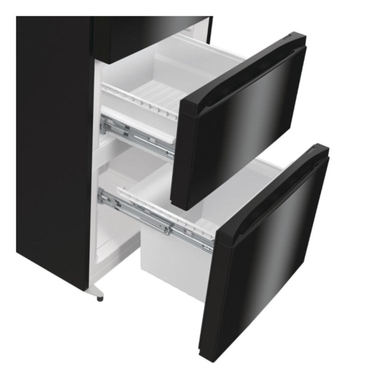 Hisense 368 Litre 60/40 Freestanding Fridge Freezer - Black