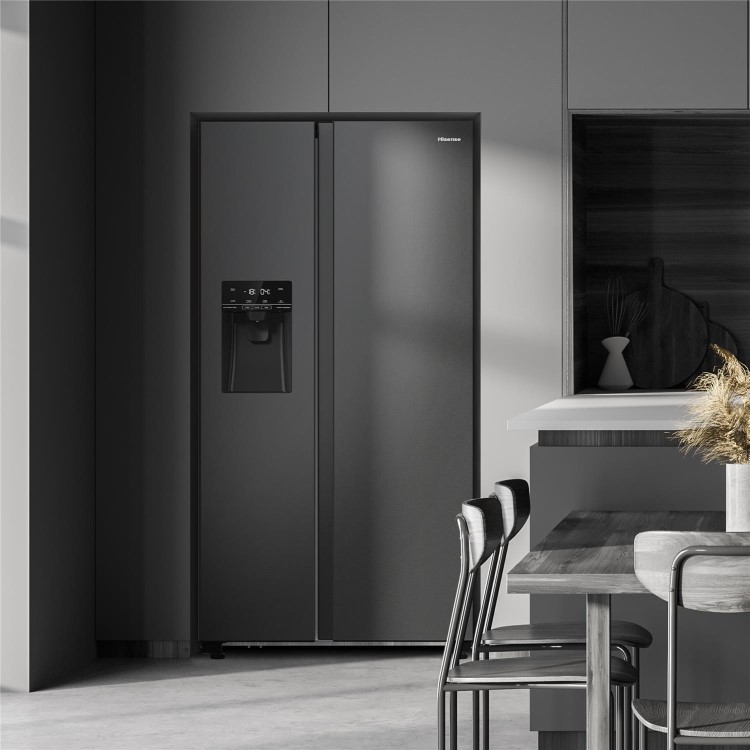 Hisense 566 Litre Side-By-Side American Fridge Freezer - Black