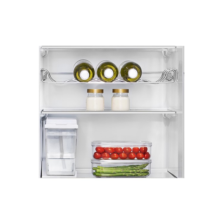GRADE A2 - Hisense RS694N4TD1 Side-by-side American Fridge Freezer With Non Plumbed Ice & Water Dispenser - Silver
