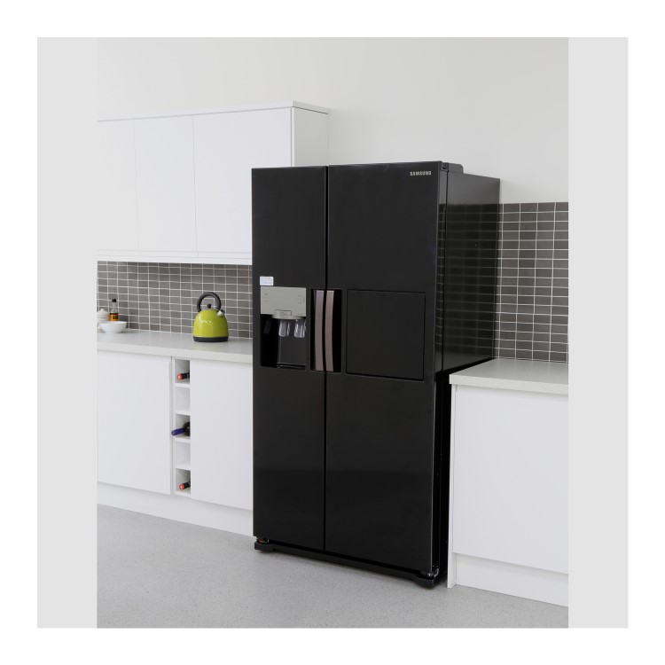 GRADE A3 - Samsung RS7677FHCBC 543L American Freestanding Fridge Freezer - Black