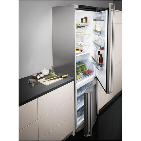 AEG S83600CMM0 High Performance Freestanding Fridge Freezer - Anti-fingerprint Stainless Steel