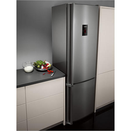 AEG S83600CMM0 High Performance Freestanding Fridge Freezer - Anti-fingerprint Stainless Steel
