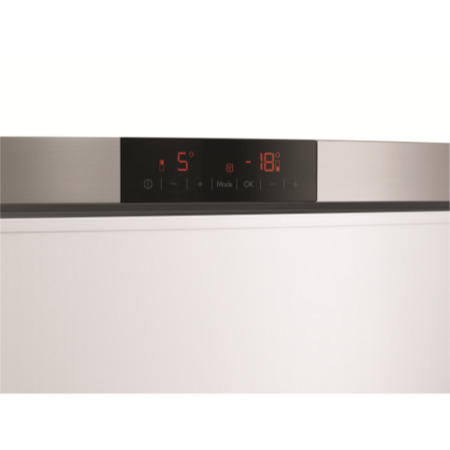 AEG S83800CTW0 High Performance Freestanding Fridge Freezer in Anti-fingerprint White