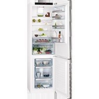 AEG S83820CTW2 White ProFresh Freestanding Fridge Freezer