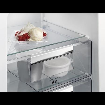 GRADE A2 - AEG SCE8181VNS 50-50 Integrated No Frost Fridge Freezer - Sliding Rail